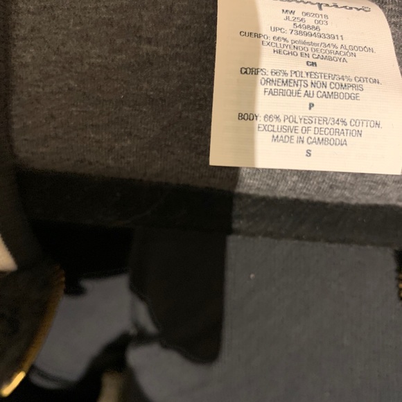 Champion fuzzy jacket - Picture 5 of 5